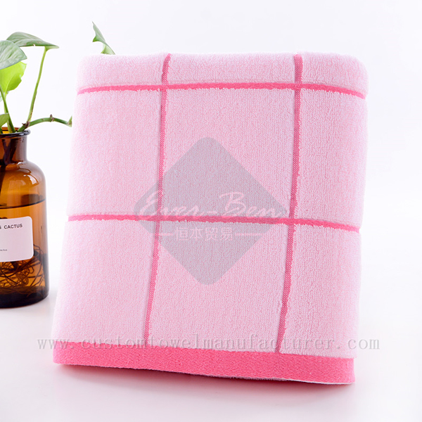 Custom pink towels Manufacturer